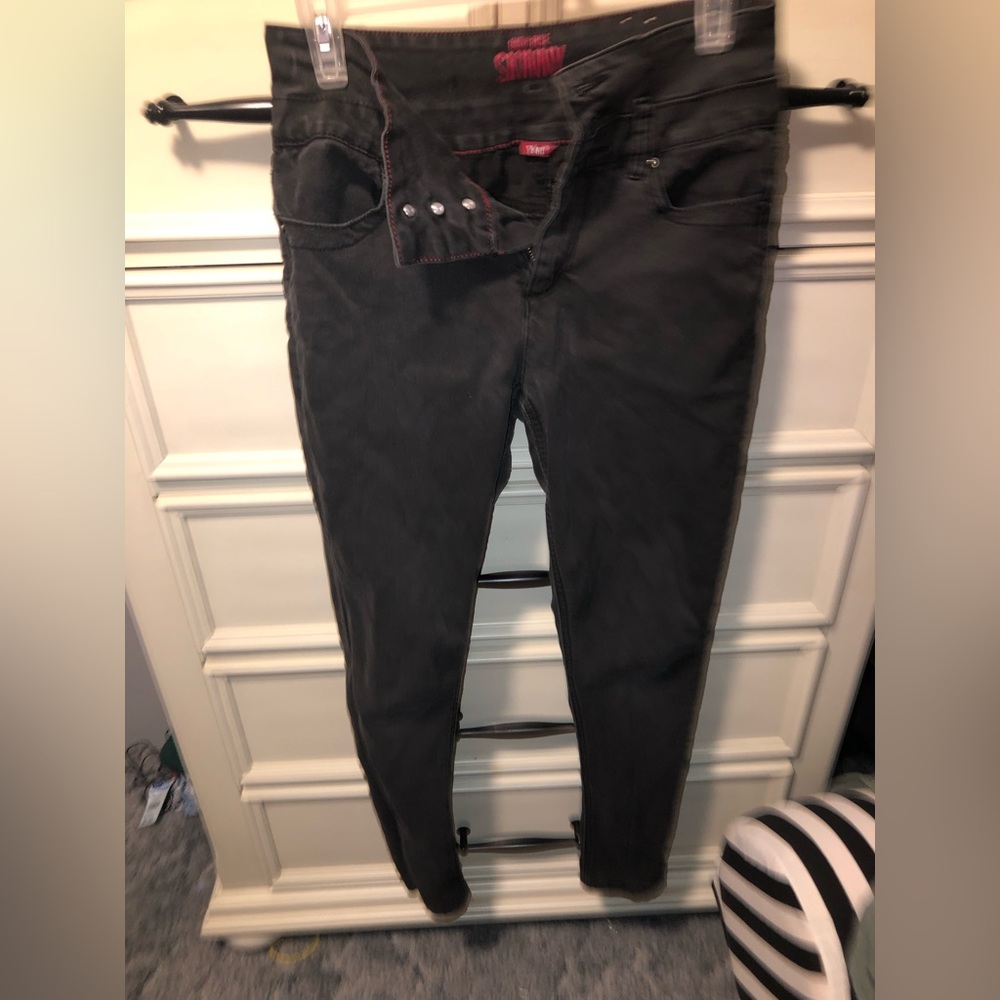 Black skinny jeans